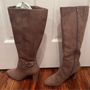Heeled boots
